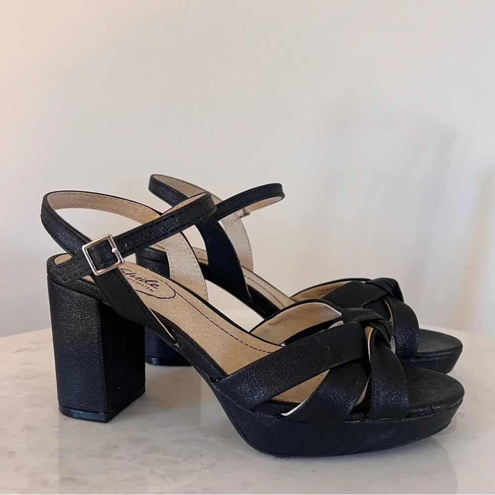 Lifestride Lucky Black Metallic Platform Strappy Sandals Block Heel 6.5 - Picture 2 of 7